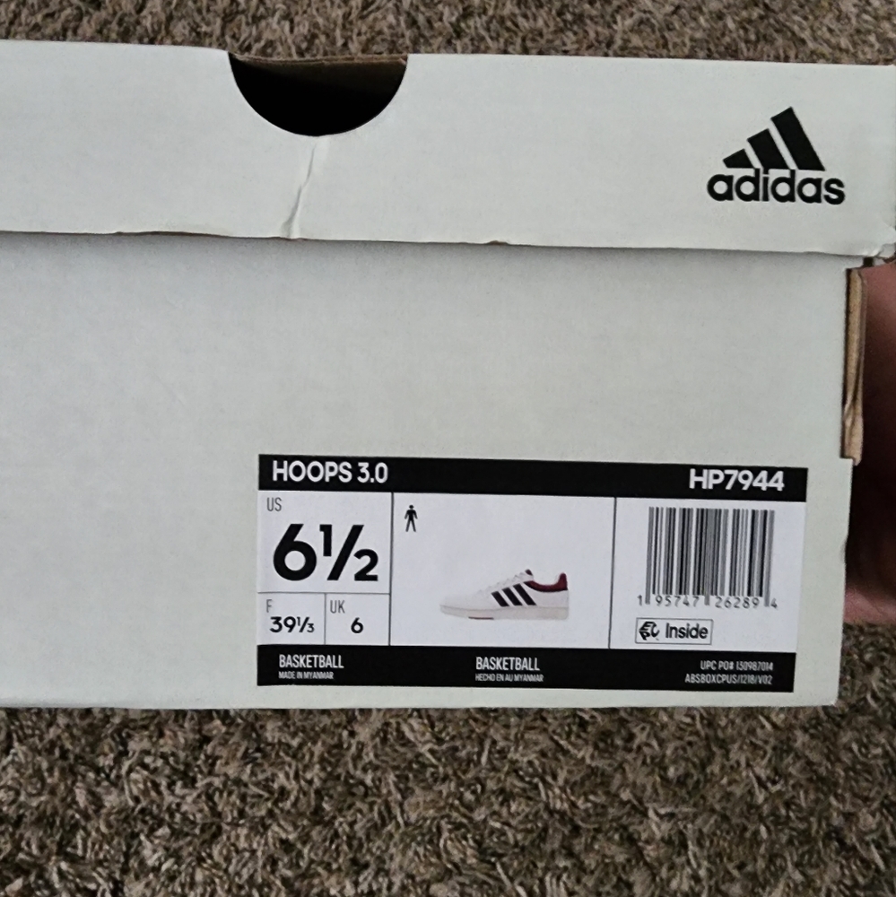 NiB Adidas Hoops 3.0 Basketball Shoes Men 6.5/Women's 7.5